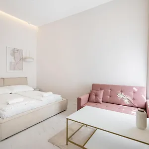 Lejlighed A13, Budapest