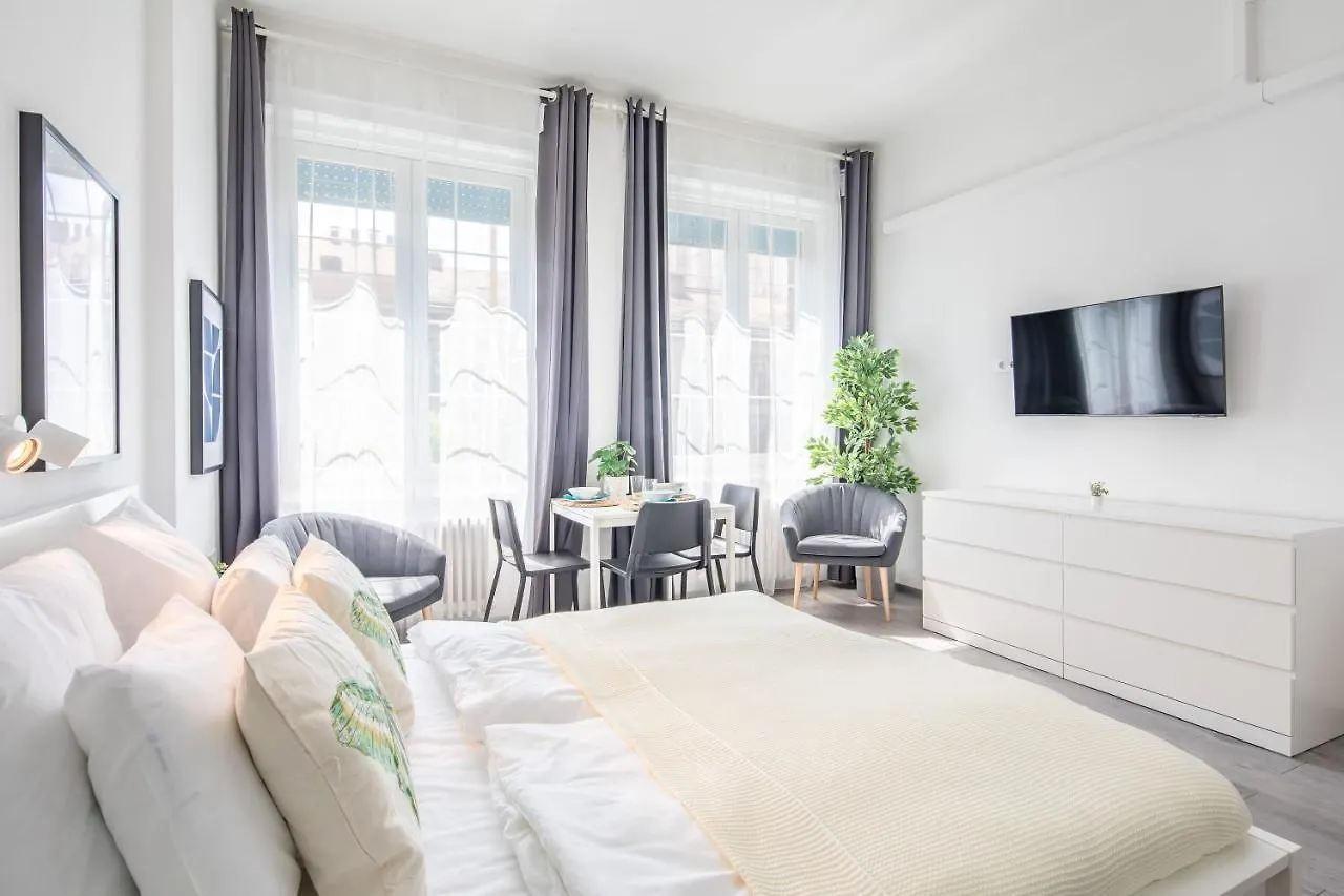 Absolute Central - New - Sunny Budapest Apartment