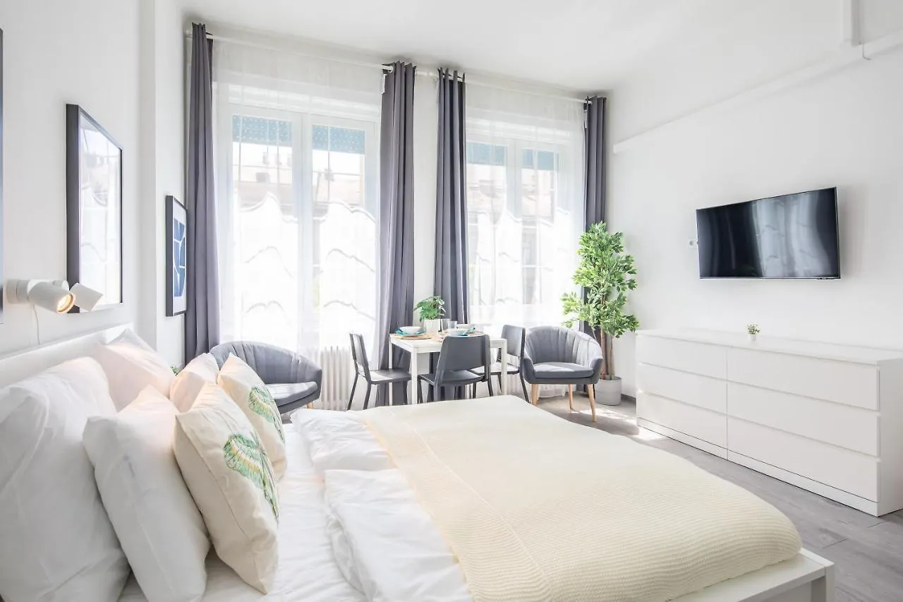 Apartment Absolute Central - New - Sunny Budapest